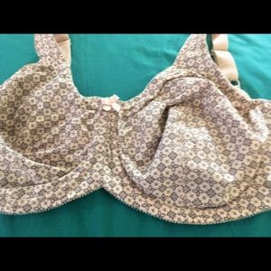 Wachoal Bra underwire bra NWT